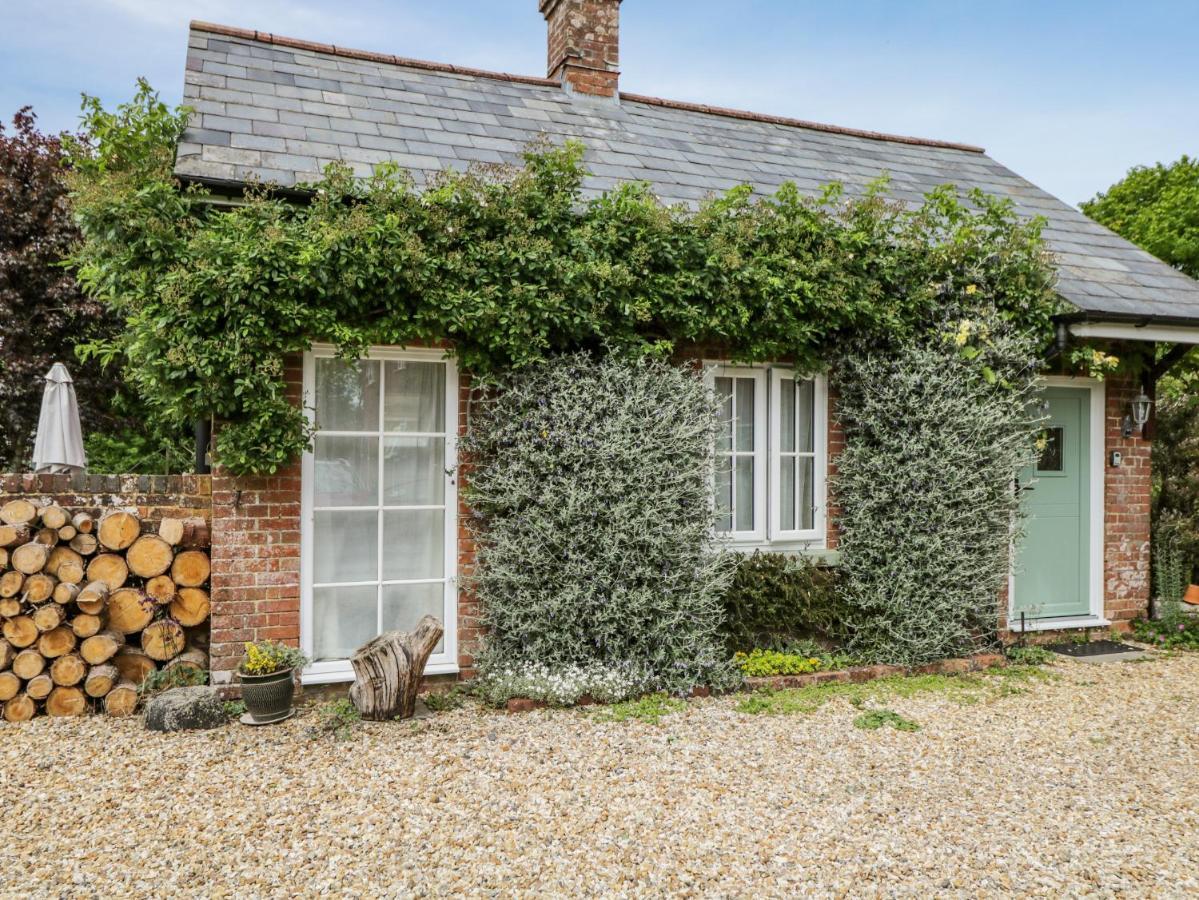 Parkfield Cottage Sturminster Marshall Eksteriør billede